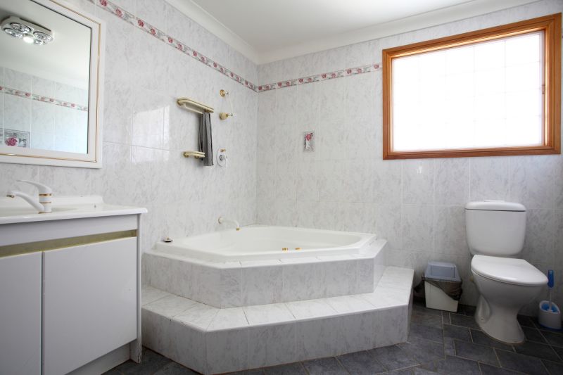 Cost of Bathtub Installation in Muscatine, IA